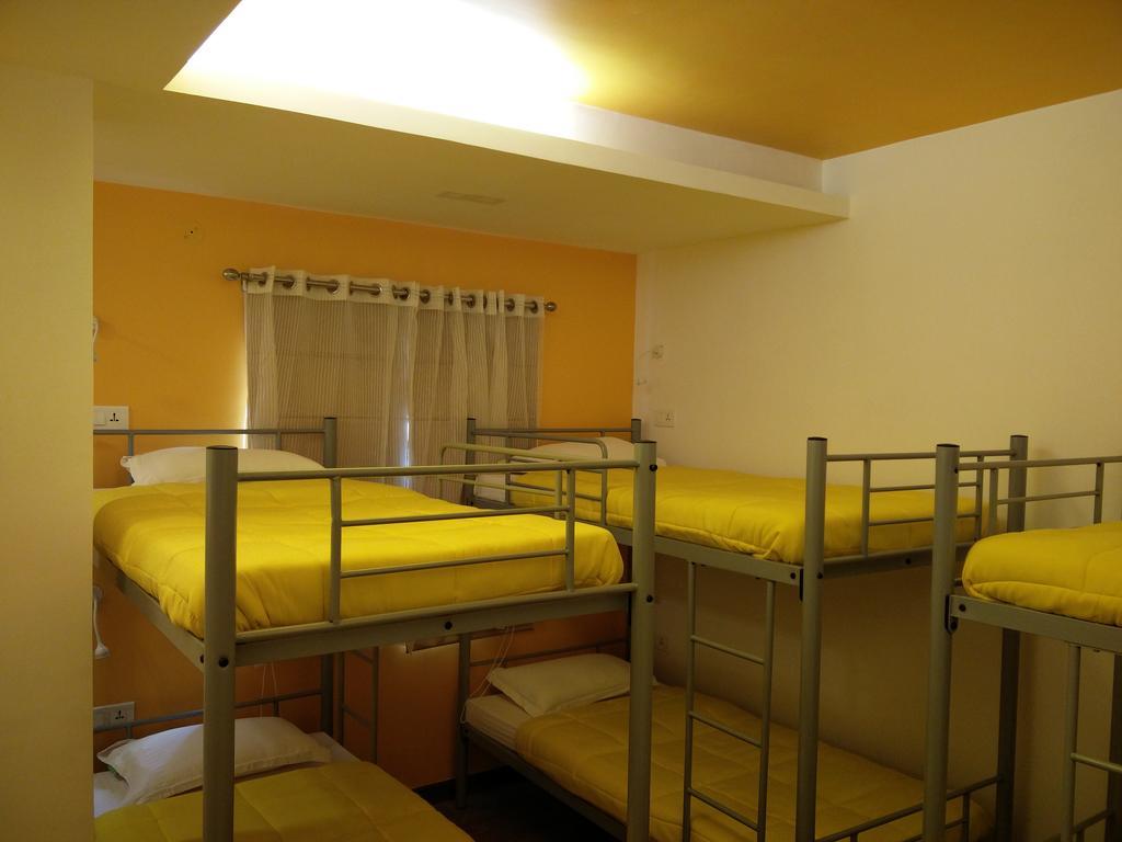 Joey'S Hostel Delhi Új-Delhi Szoba fotó